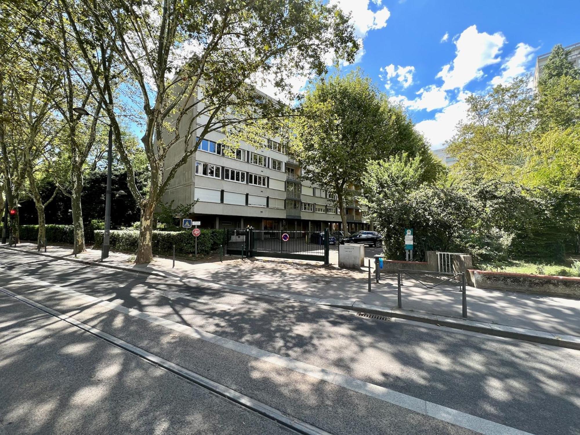 Le Celestay Villeurbanne Dış mekan fotoğraf